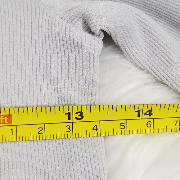 Dynamite | Light Gray Long Sleeve Scoop Neck Cropped Shirt Top S - Picture 5 of 6